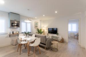 Bilbao Park II by Aston Rentals