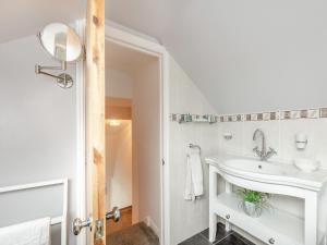 Beacon - Uk44719