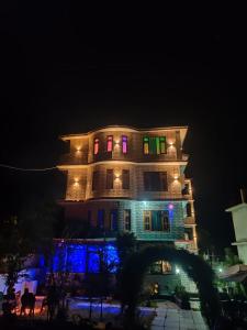 Majestic Mountain Bhaiji Guest House