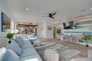 Sunny Waveland Home Rental with Pool Walk to Beach! - Lakeshore