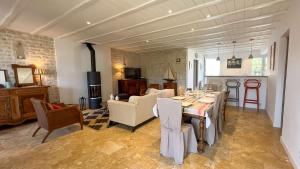 Villas Superbe villa proche de la mer : photos des chambres