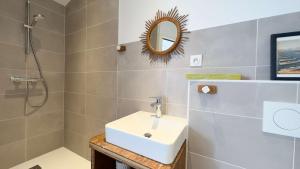 Villas Superbe villa proche de la mer : photos des chambres
