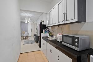 Affordable Cozy Home Away From Home