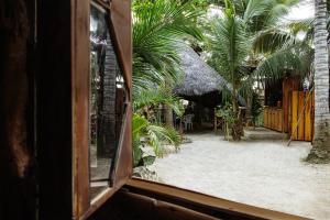 Hostal Olmito Canoa