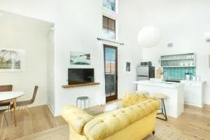 Annabelle 4C - 2BR, Private Patio & Huge Windows - 普勒