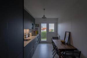 Appartement cosy, vue mer, terrasse et parking situé à Beaurivage