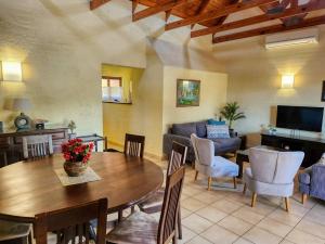 San Lameer 2604 by Top Destinations Rentals