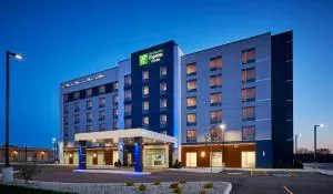Holiday Inn Express & Suites Windsor East - Lakeshore by IHG - Grosse Pointe Park