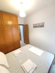 Sea View Apartments Nikos