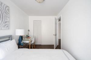 1435-3-3 Bedrooms 2Bath W D Prime Upper east