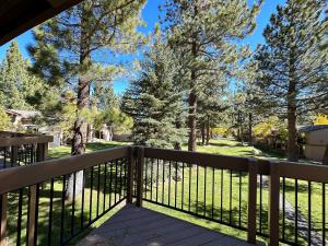 Villa de los Pinos #40 condo