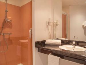 Hotels The Originals City, Plume Hotel, Bressuire (Inter-Hotel) : Chambre Double Confort