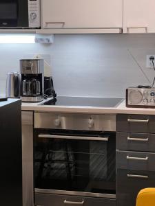 To LuxStudio MINERVAsuite From Helsinki Airport 6 min, to City 27min, FreeParking in Kivistöin Kivistö