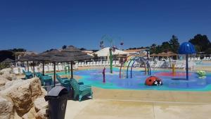 Campings Mobil-home 6-8pers -Clim Siblu les Charmettes : photos des chambres