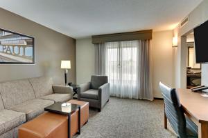 King Suite with Sofa Bed - Hearing Accessible, Tub room in Drury Plaza Hotel St. Paul Downtown