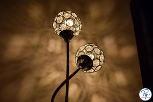 Penthouse - Amazing City Skyline Views - Balcony - FREE extra 2 hours - FREE Parking - Utilita Arena - Bullring Shopping - New St Station- Super King Size Bed