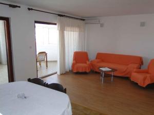 Apartment in Primosten - Sibenik Riviera 35910