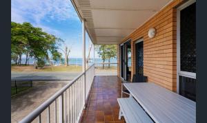 Bribie Waters Apartment