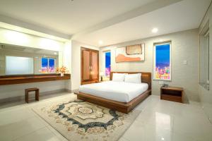 Emerald Boutique Hotel DaNang