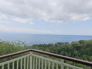 Phòng Tiêu Chuẩn Giường Đôi/2 Giường Đơn Nhìn Ra Biển (Standard Double or Twin Room with Sea View)