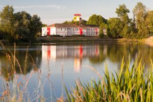 Hotels HOTEL LE BORDEAUX LAC Originals Access - Ex P'tit Dej Hotel : photos des chambres