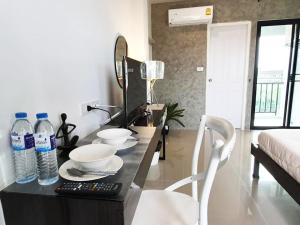 Samutsakorn Condo