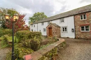 Little Barracks, Little Strickland - 沙普