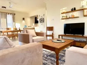 Almond Ridge - Villa Sita - 查勒岛