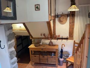 Mittelalterdomizil mit Balkon und Parkplätzen