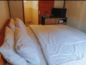 Mayeka Transit Hostel Bandara Internasional Lombok