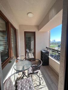 Modern Flatiron Apartment, Skopje Center