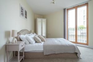 The Lockton - Portobello Road