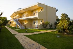 Vakis apartments Ilia Greece