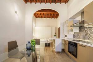 UNYCA - Heart of Florence Apartment