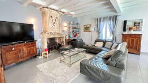Villas Superbe villa d'architecte avec piscine chauffee : photos des chambres