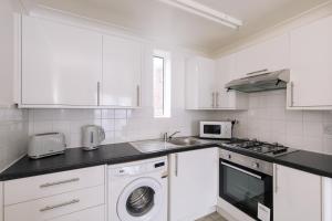 Amazing 1 Bed Flat with Free Parking