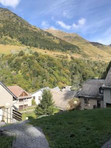 Charmant appartement à flanc de montagne