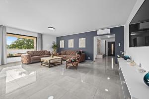 SPECIAL OFFER! NEW LUXURY APARTMENT with pool, fitness, outdoor bar&grill