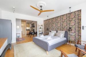 Cozy&Stylish at the Eastern Railway St. w Balcony