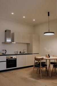 Albatross Club House 9