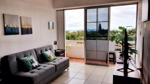 SAN BENITO FLATS WIFI 50MG - 4 HUESPEDES - PARQUEOS