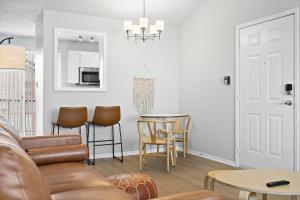 Comfy BoHo 2BD Apt in Cedar ParkNorth Austin