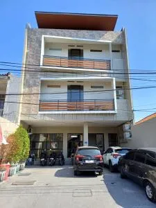 Phoenix Guest House - Kedurus