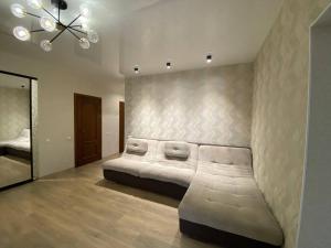 Atlant luxury Big Family Perlina Apart on Golovna поряд з ТЦ Депот