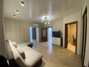 Atlant luxury Big Family Perlina Apart on Golovna поряд з ТЦ Депот