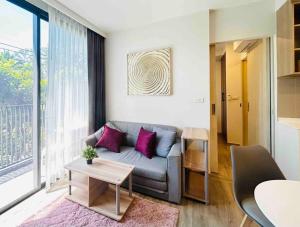 Sky park 2 BR lake view