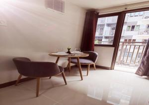 S Residences1 bedroom with balcony near MOA