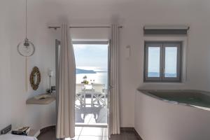 Unique Suites Santorini Greece