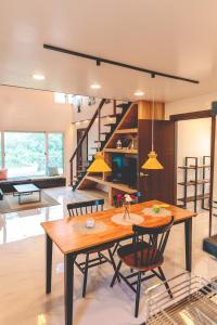 Jeju Love Stay Yellow