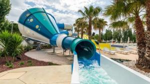 superbe mobil home 68 pers,clim, sans vis a vis dans camping 4* espace aquatique